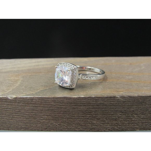 Size 7 Sterling Silver Halo Style CZ Square Band Ring Vintage Statement - Picture 3 of 8